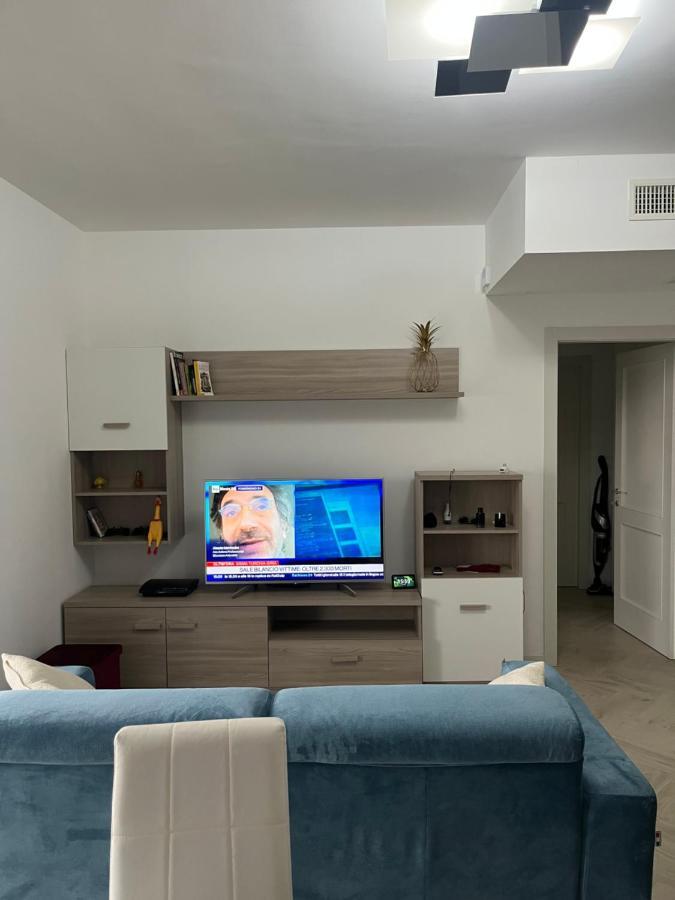Monolocale Bicocca Appartement Milaan Buitenkant foto